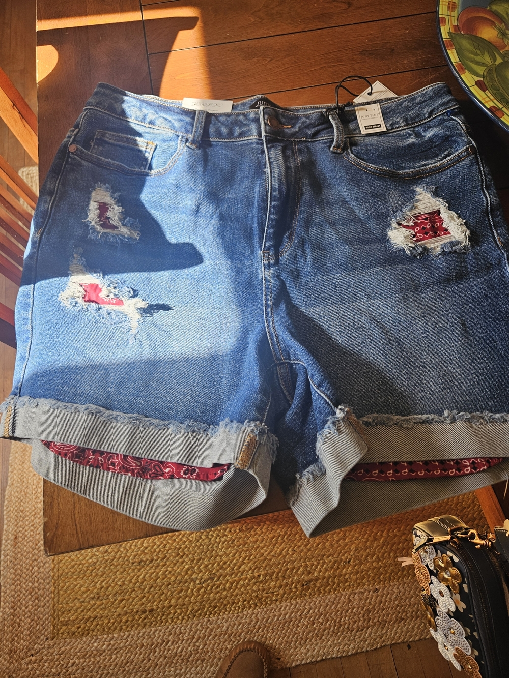 Judy Blue Blue Denim Shorts with Red Bandana Pocket Lining Nwt 2X